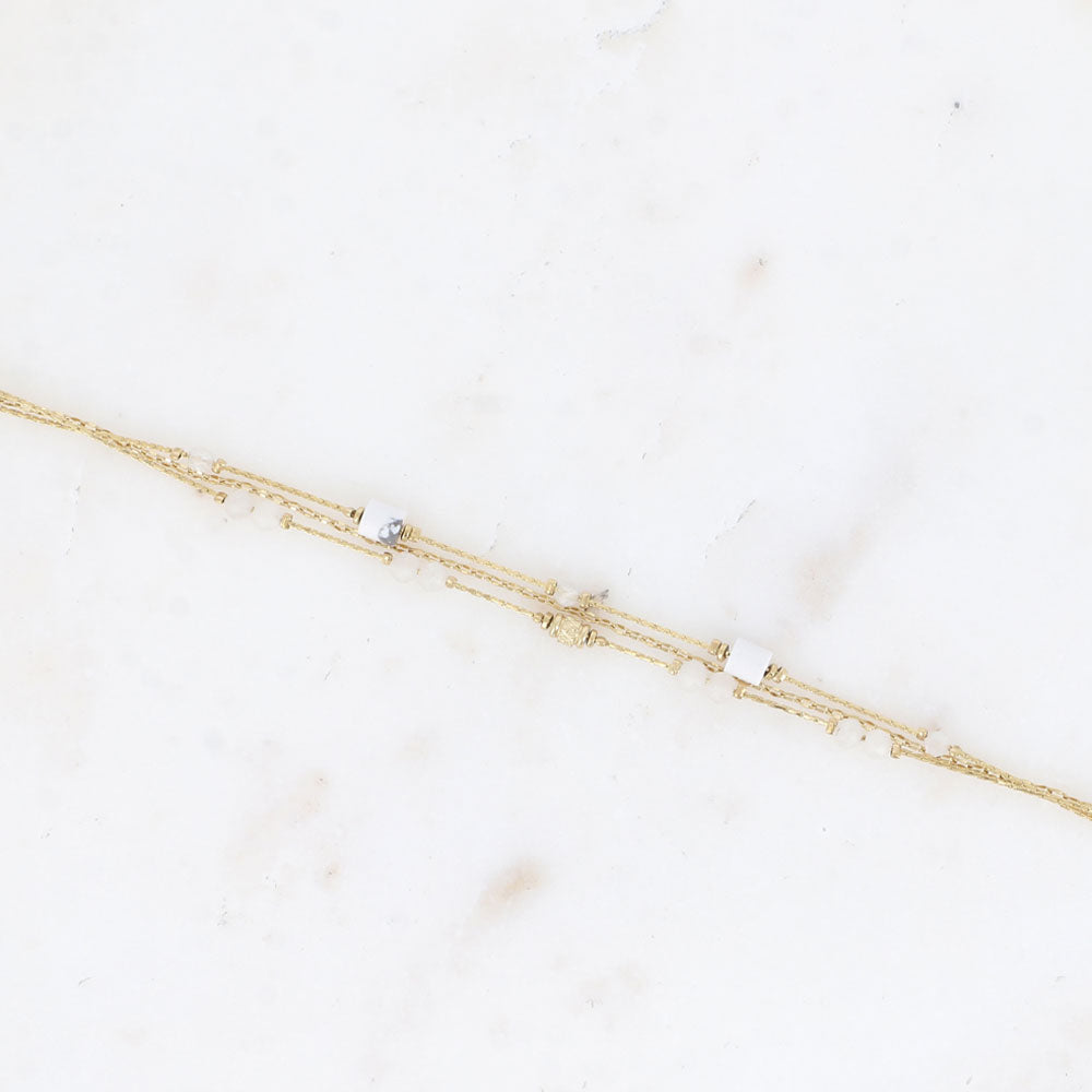 Jamila Armkette 3-reihig weisser Achat - Bohm Paris