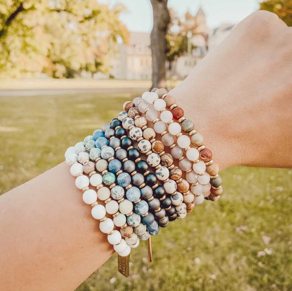 Blaues Meeressediment Edelstein Armband 6mm - Cecelia Designs Jewelry - Lessful
