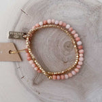 Pfirsich-Achat und Gold Double Wrap Armband - Cecelia Designs Jewelry